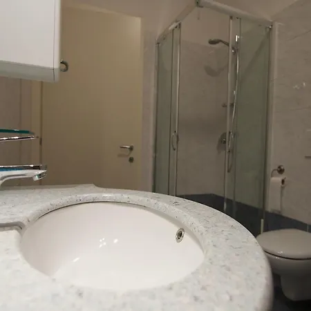 Viola Apartment *